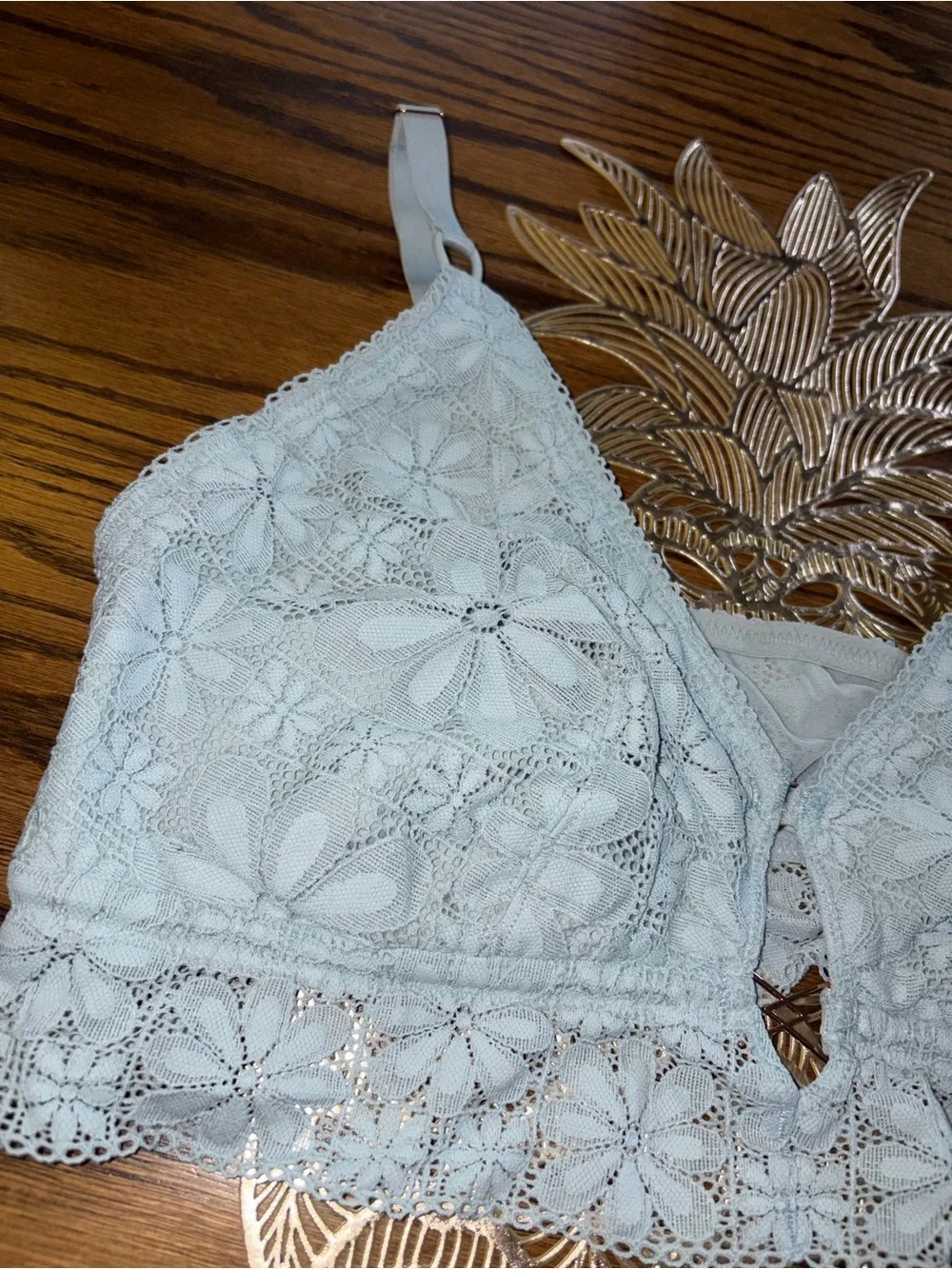AERIE flower lace bralette, deep v longline, mesh lined, adjustable straps,